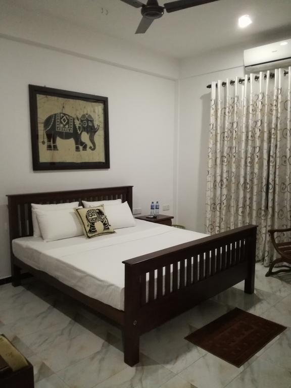 Hotel Bianco Terrace Negombo Zewnętrze zdjęcie