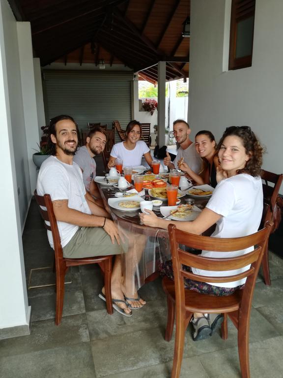 Hotel Bianco Terrace Negombo Zewnętrze zdjęcie